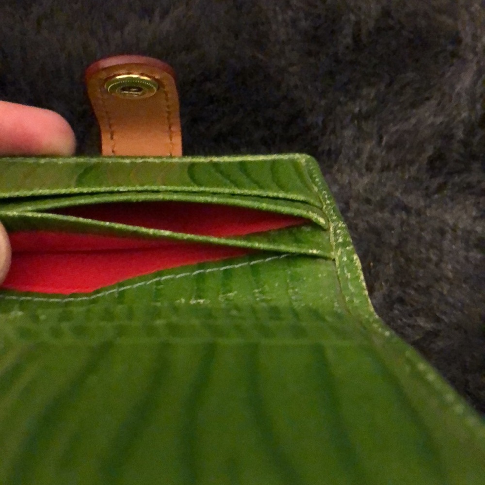 Vintage Dooney Bourke Wallet. Good condition - Picture 8 of 8